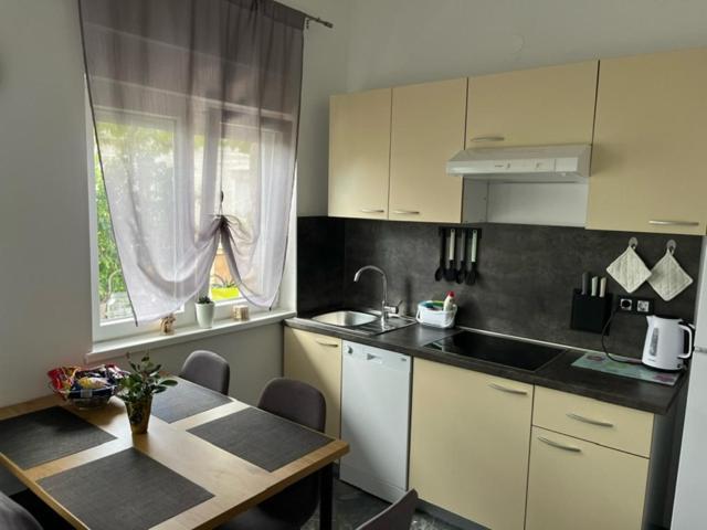 Apartman Laura ドラマリ 部屋 写真